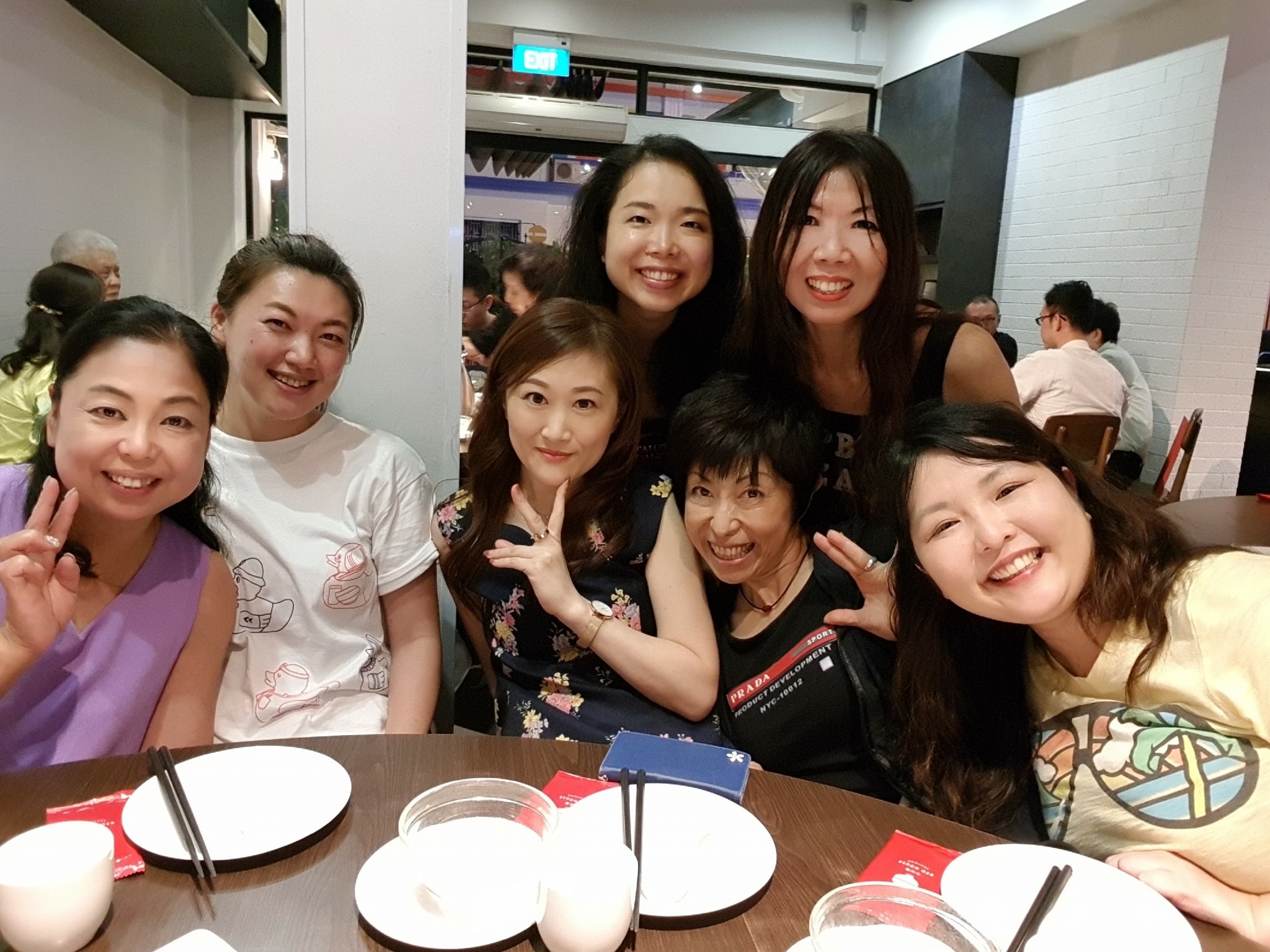 シンガポール本校のチャリティーショーに出演しました! 3名の生徒さんとインターナショナルなコミュニティーを実感♪ タヒチダンスフィットネスジャパン